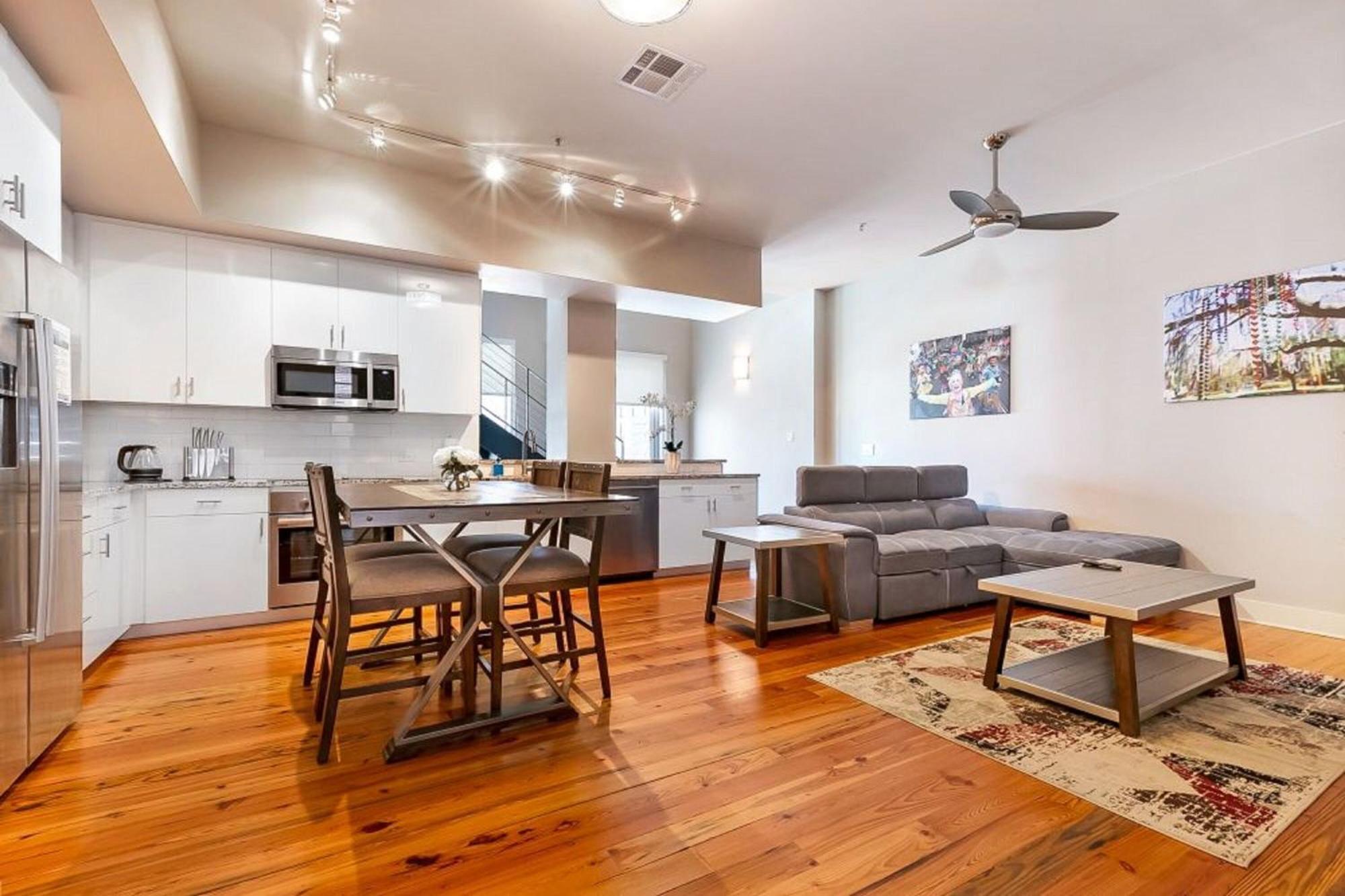 Upscale Condos And Penthouses Close To Canal And Bourbon St New Orleans Dış mekan fotoğraf